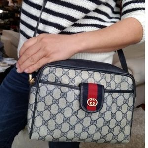 Authentic Vintage Gucci GG Monogram Supreme Sherry Web Ophidia Shoulder Clutch